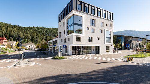 Steuer- und Wirtschaftsberatung in Südtirol Steuer- und Wirtschaftsberatung in Südtirol